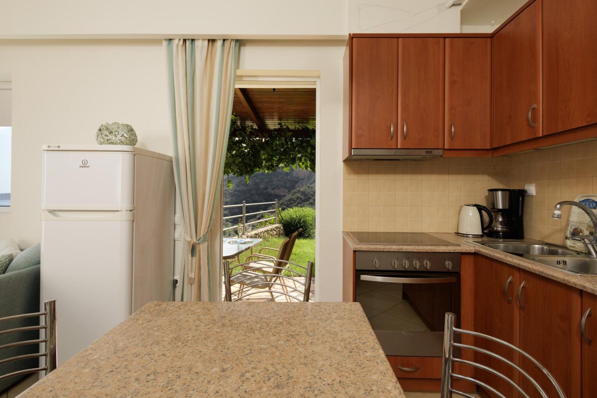 Blue Horizon Suites Paralio Astros Exterior photo